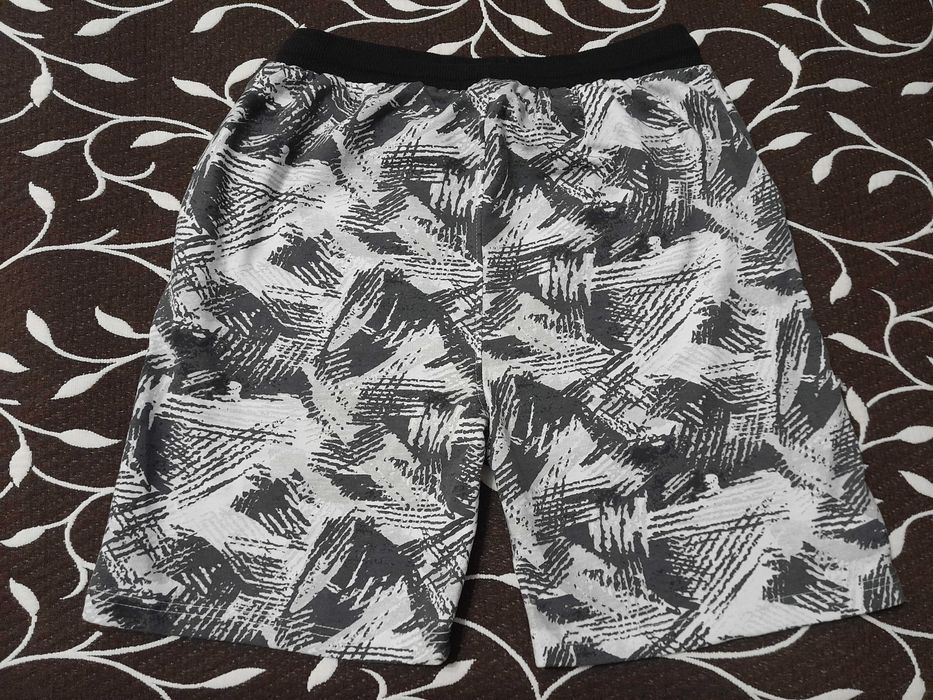 Шорты мужские трикотажные 100% хлопок, размер М, фирменные, новые