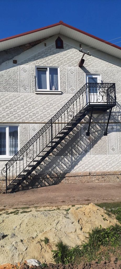 Ковані вироби/ Ковка/ Ковані брами/ Відкатні ворота/ Сходи/ Перила