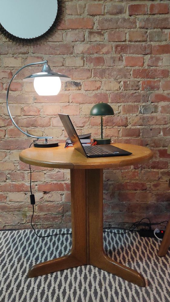 Stolik okrągły drewniany retro fornir dębowy