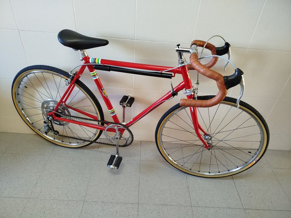 Bicicleta de ciclismo restaurada - UCAL - tamanho juvenil
