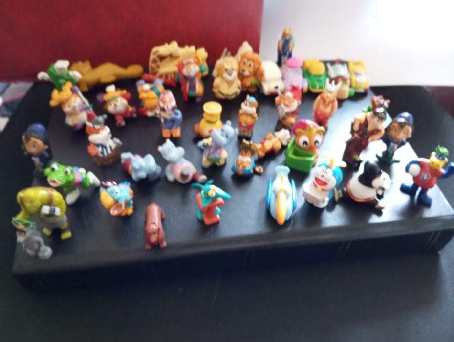 Bonecos Ferrero, MPG, brindes kinder antigos