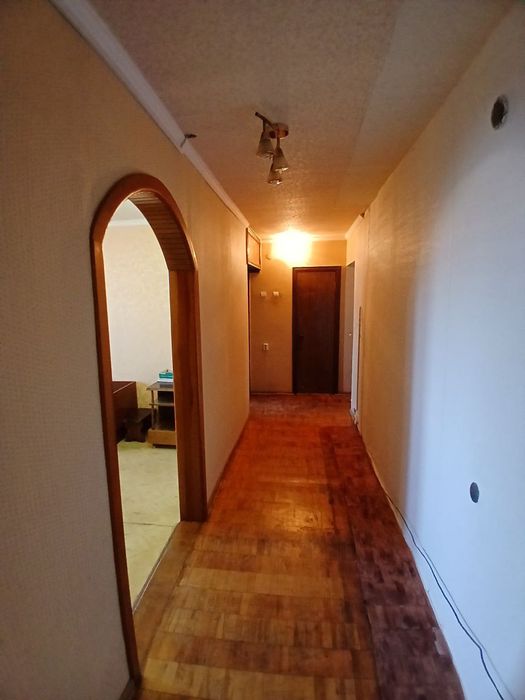 Продаж 3к квартири, поруч Центр та Ковалівка