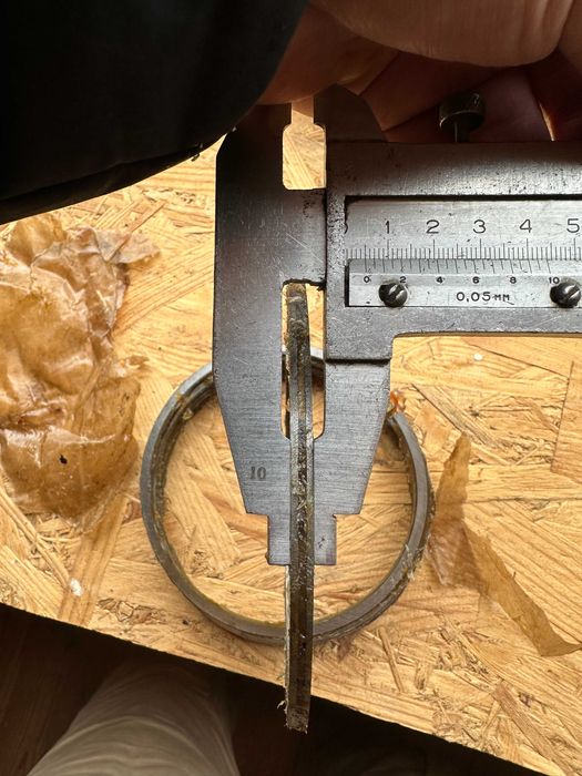 Кольца поршневые  маслосъемные Д=130мм