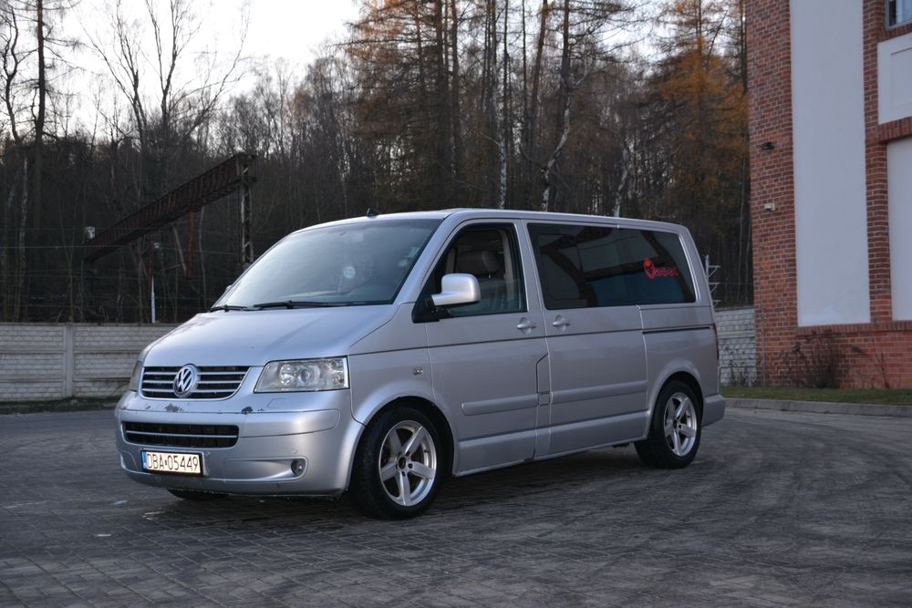 VW Multivan T5 Highline 2.5 TDI