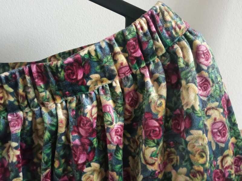 Ochirly 164 spódniczka z weluru i tiulu