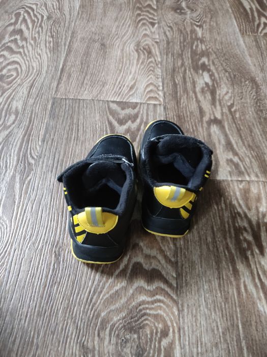 Дитячі ботіночки(ціна за дві пари)