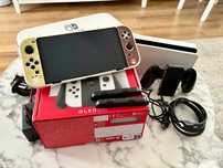 Sprzedam Nintendo Switch OLED + dodatki do konsoli