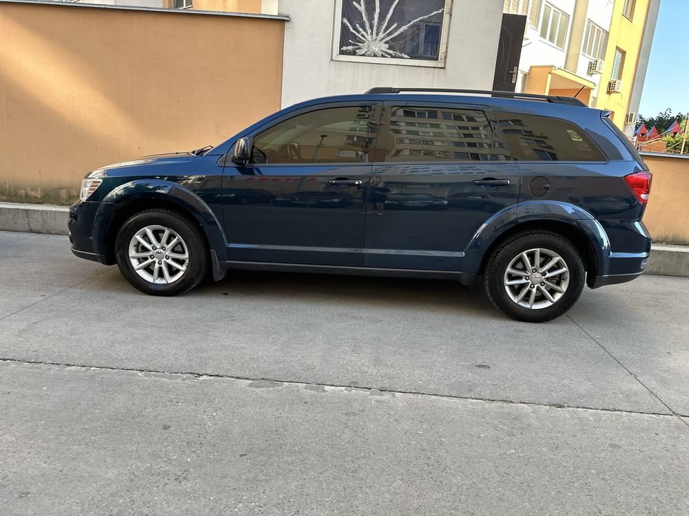 Dodge Journey надійний та комфортний додж джорні