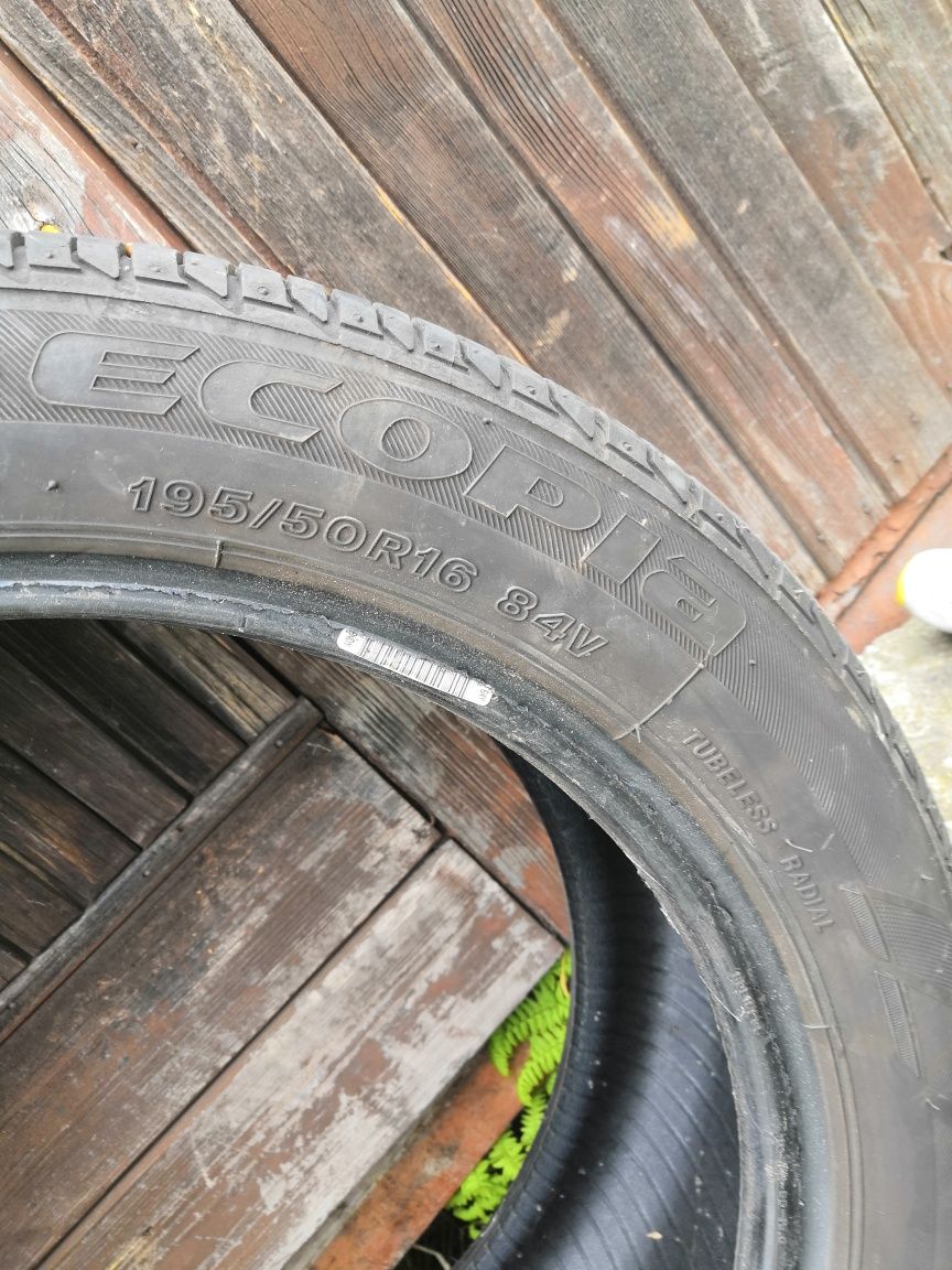 Opona 195.50.16. Bridgestone Ecopia lato.