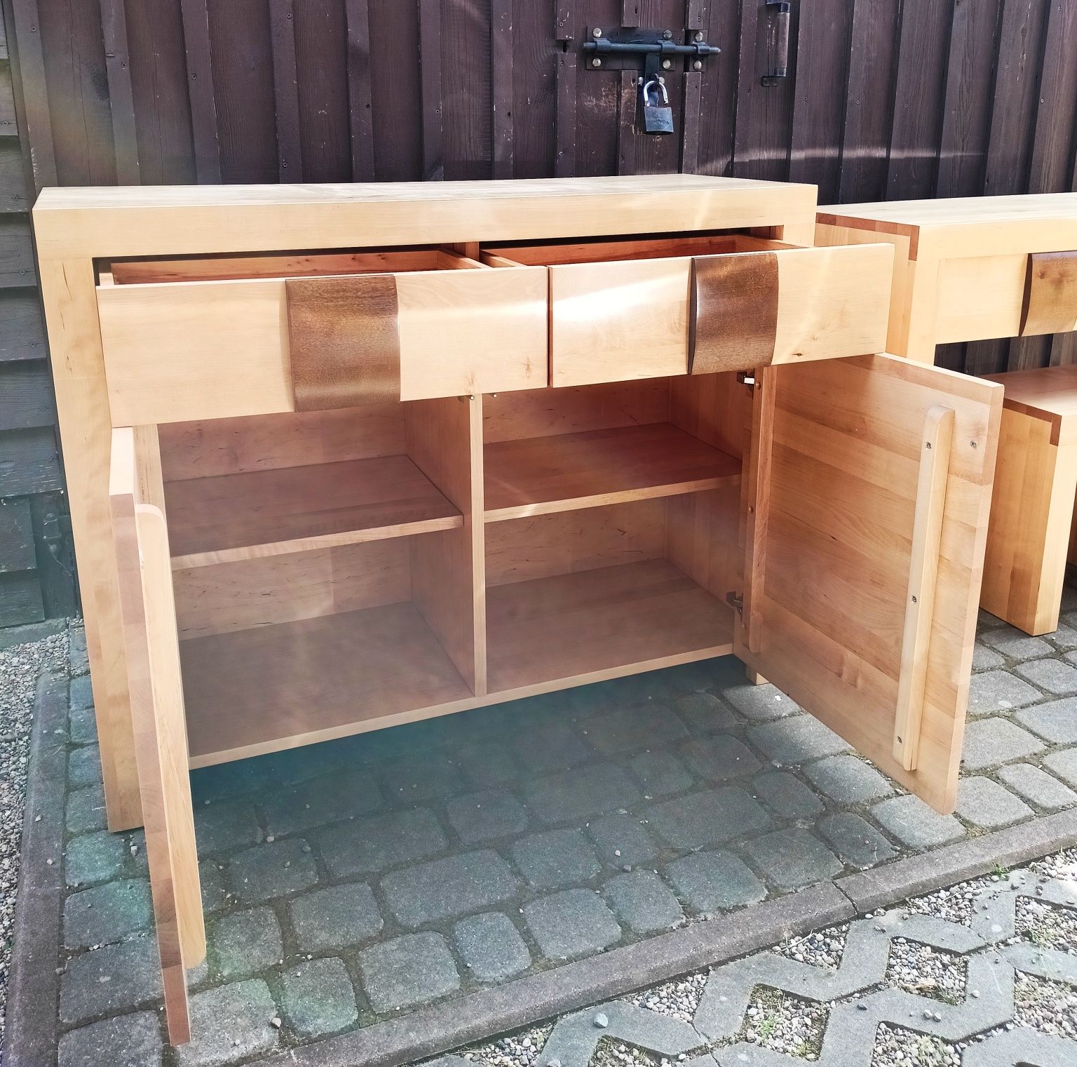 Zestaw mebli z litego drewna (brzoza)- komoda+toaletka