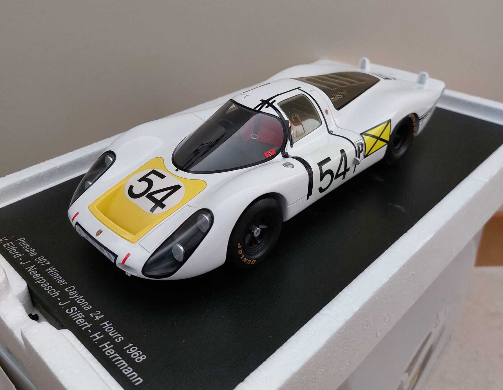 Miniatura Porsche 907 #54 Winner 24H Daytona 1968 SPARK 1:18