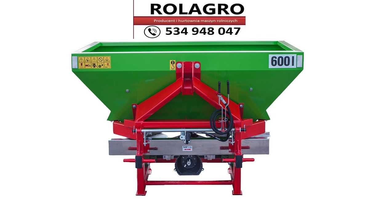 Rozsiewacz Dwutarczowy Firmy STRUMYK model Tytan Transport do domu