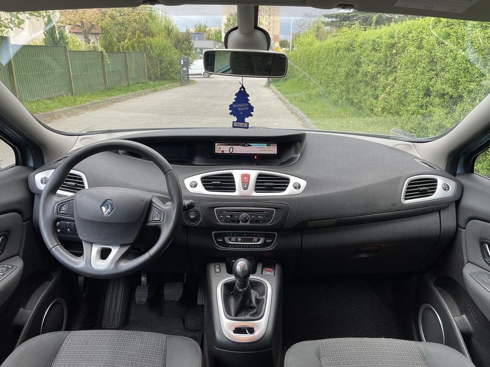 Renault Grand Scenic III 1.4 TCE 2009r. Climatronic Zadbany