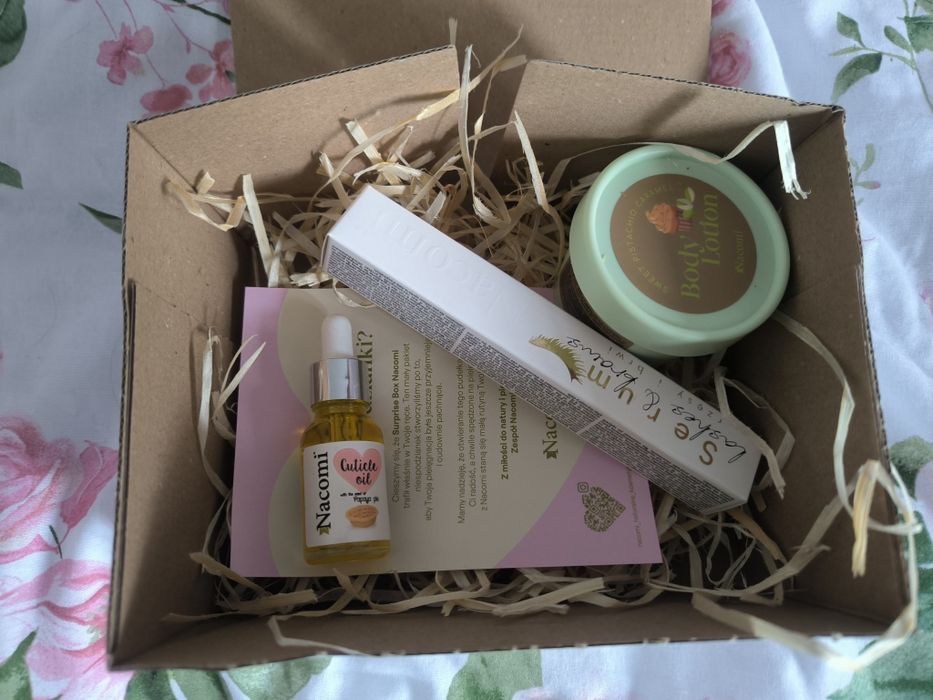 Mystery box kosmetyki nacomi balsam odżywka olejek