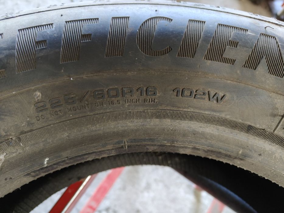 225/60R16 GoodYear Efficient Grip   L486/7H