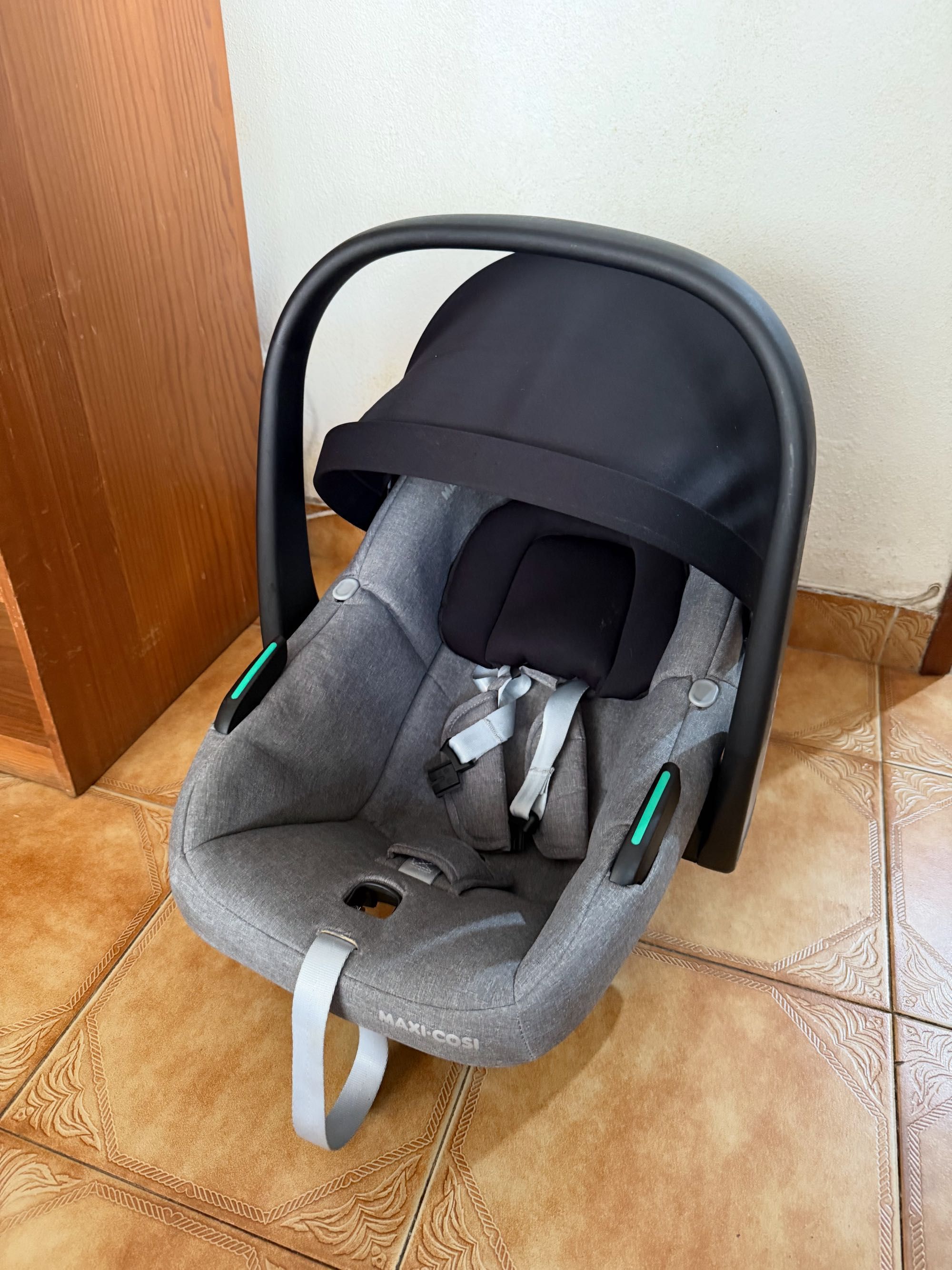 Carrinho + Alcofa Bebé Maxi-Cosi