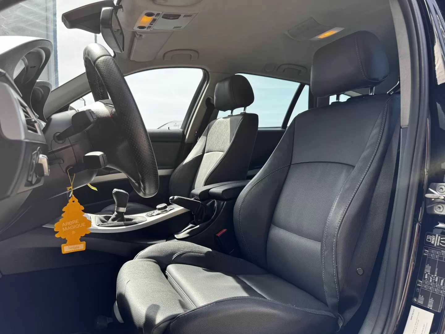BMW 318D TOURING 2012