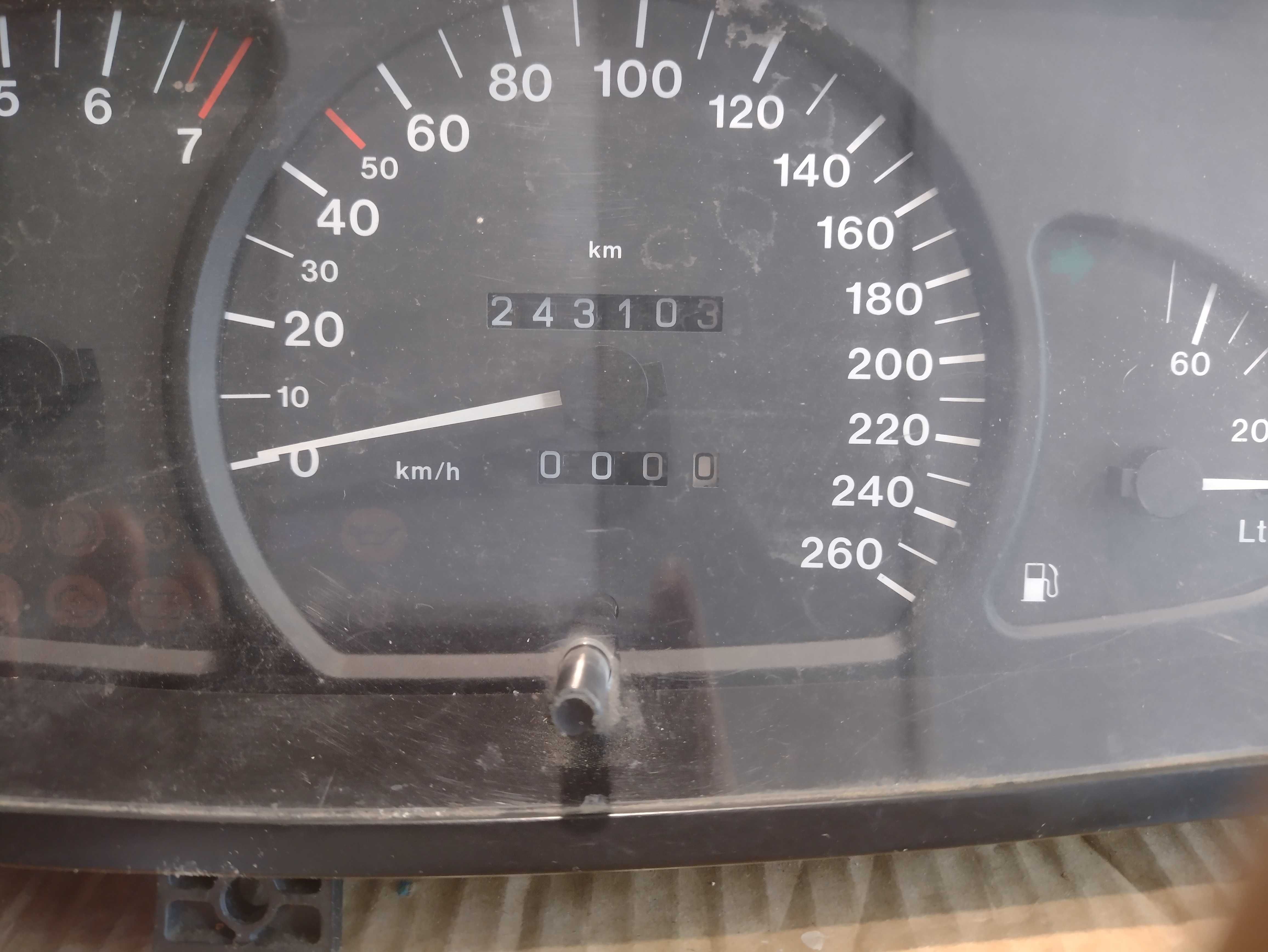 Щиток,панель приладів (щиток,панель приборов) Opel Omega b