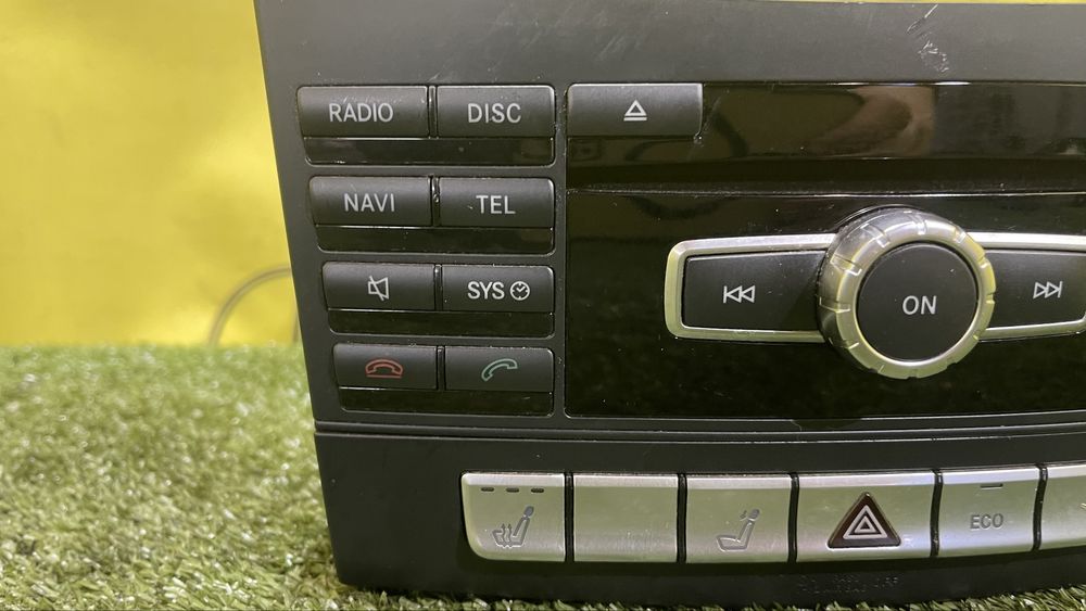 Команд, магнітола Mercedes W212