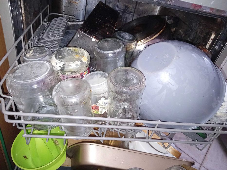 Bardzo pilnie sprzedam roczną zmywarkę Amica  dotykową jak nowa