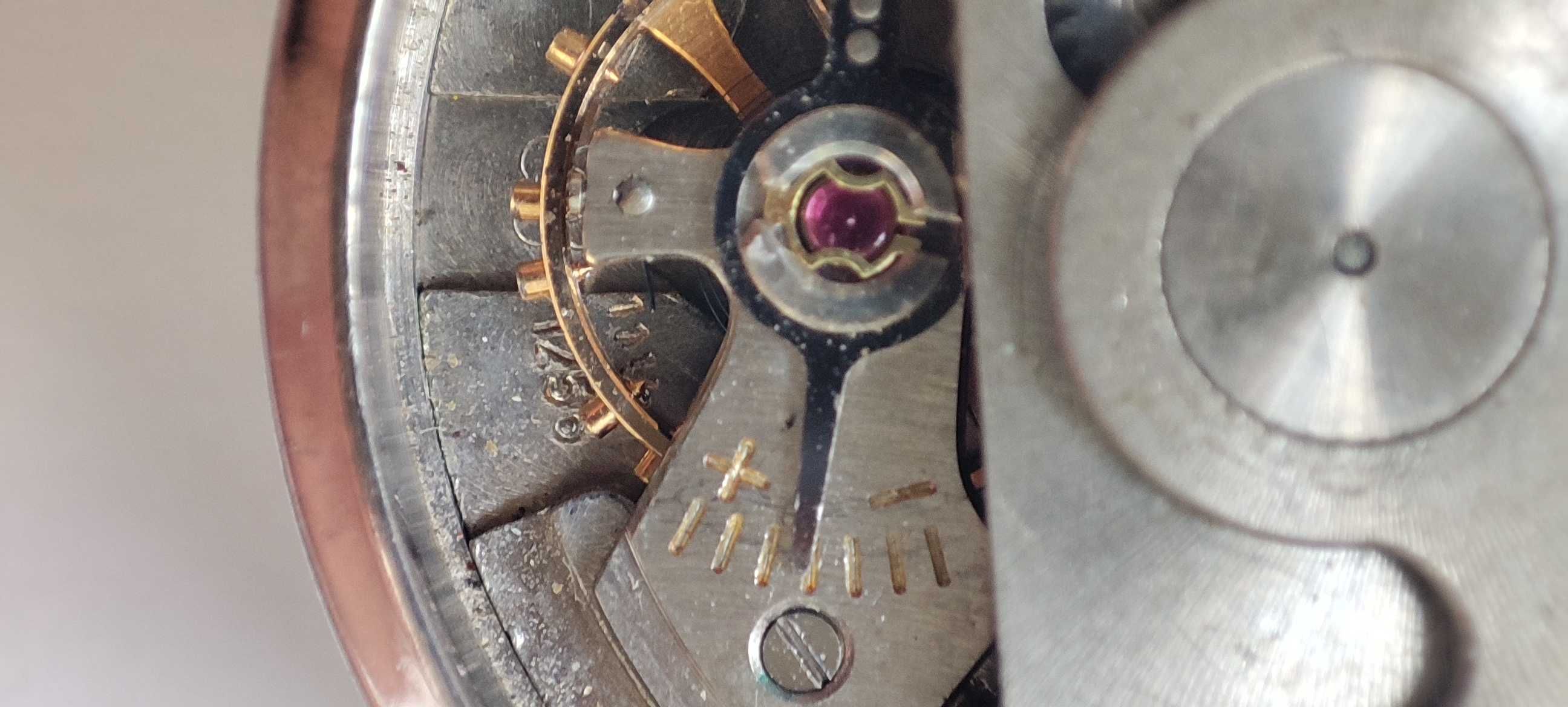 mechanizm DOXA automat na chodzie
