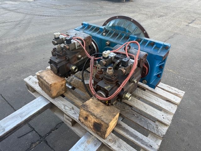 SAMHYDRAULIC HCV 125X2 + reduktor do silnika