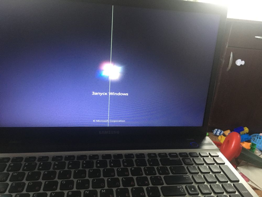Ноутбук Samsung NP305V5a
