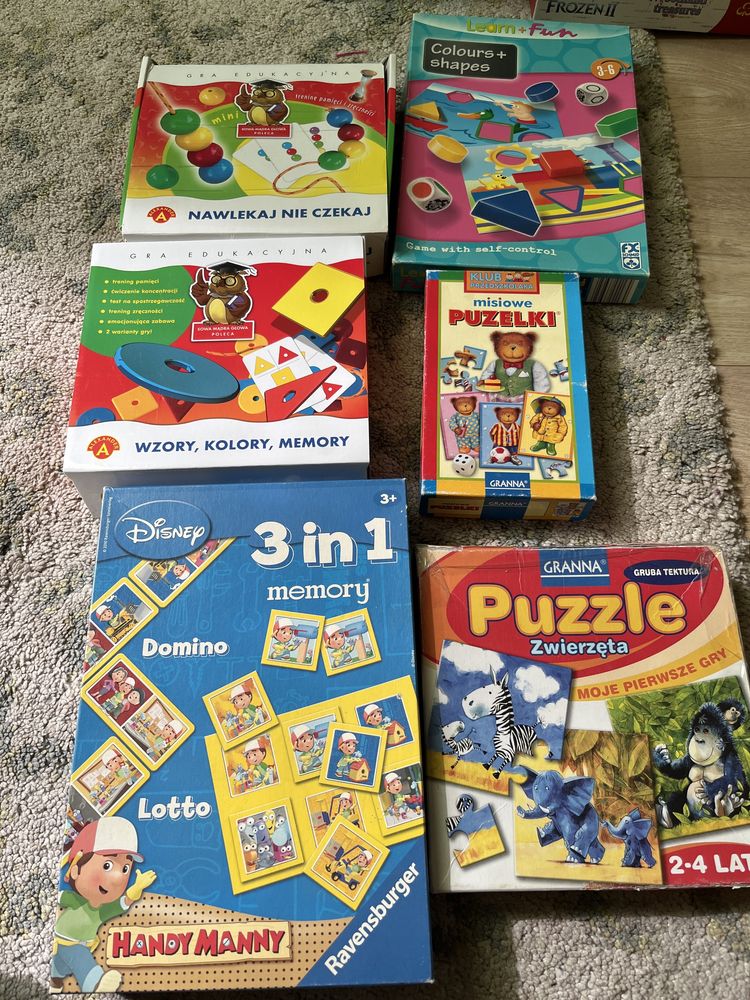 Gry, puzzle 2-4 lata, nawlekaj nie czekaj, kolory i ksztalty