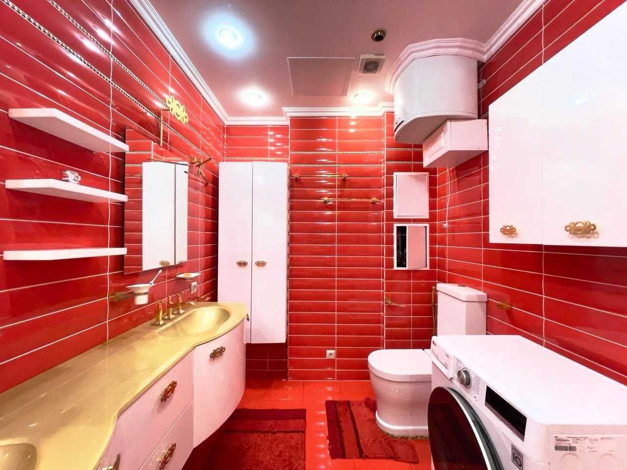 Продаж 5-кімн. квартири 178,9 м², по вул. Круглоуніверситетська, 3-5