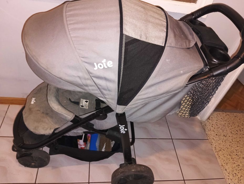 Wózek spacerowy  dla dziewczynki lub chlopca