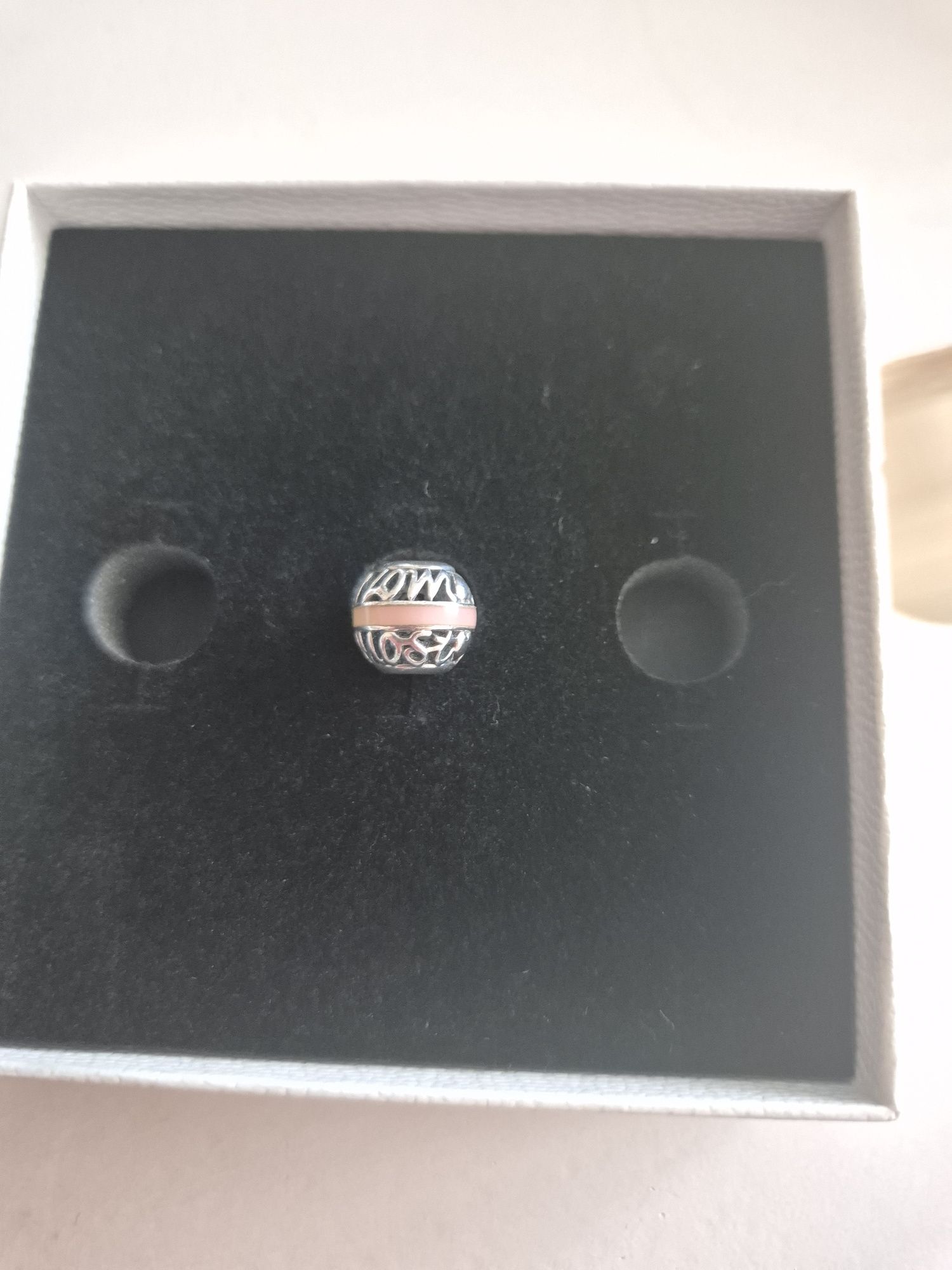Pandora charm ażurowy