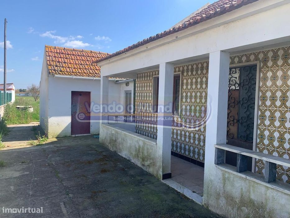 Moradia T3 em Foros de Salvaterra (F804)