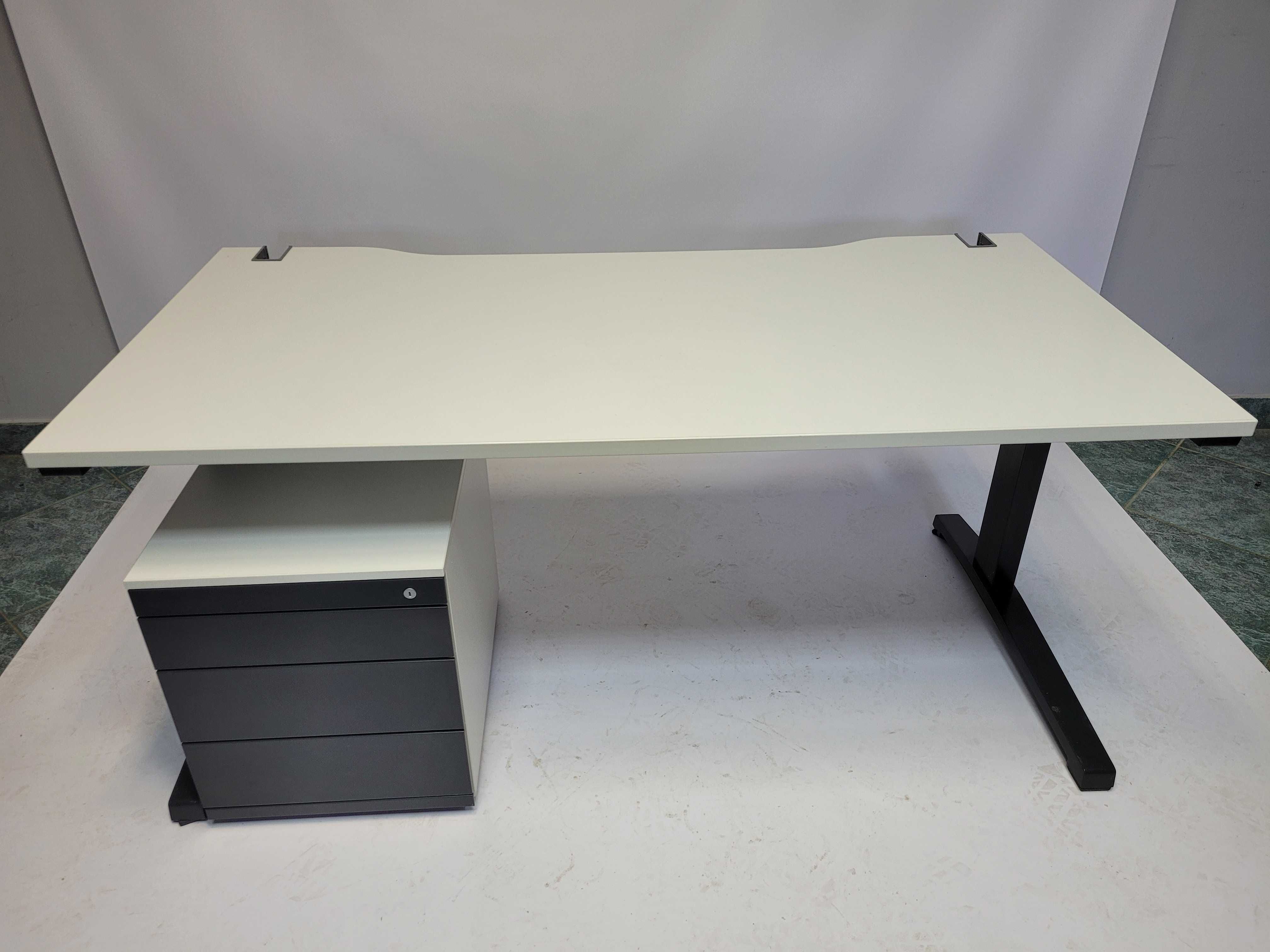 Zestaw mebli Steelcase ecru(biurko 160x80 + kontener) - dost. 100 kpl.