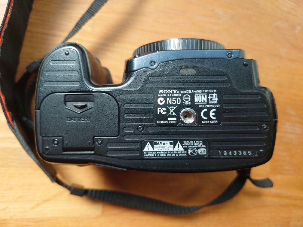 Aparat lustrzanka Sony Alpha A100 + obiektyw 18-70 + torba