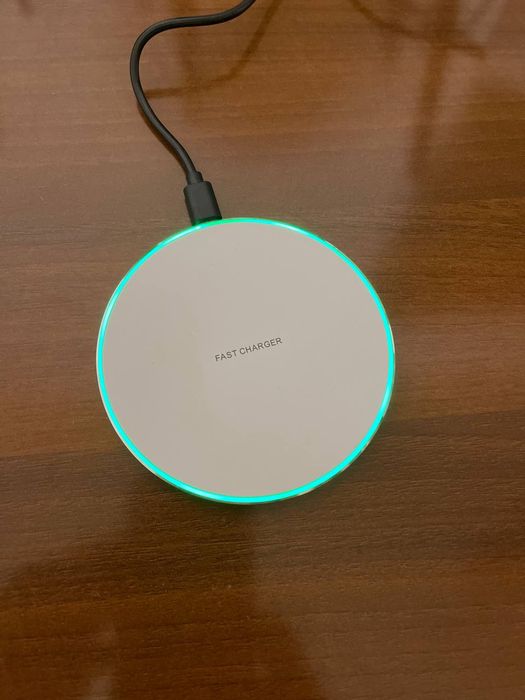 Швидка  бездротова зарядка для телефона 20Вт