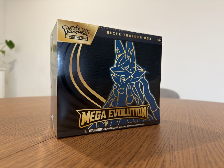Pokémon Mega Evolution Elite Trainer Box - Mega Lucario - Selado
