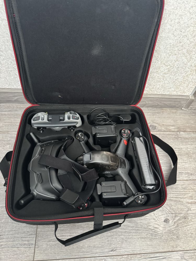 DJI FPV Combo (Goggles V2)