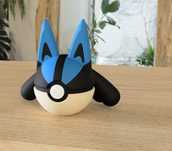Lucario Poké Ball