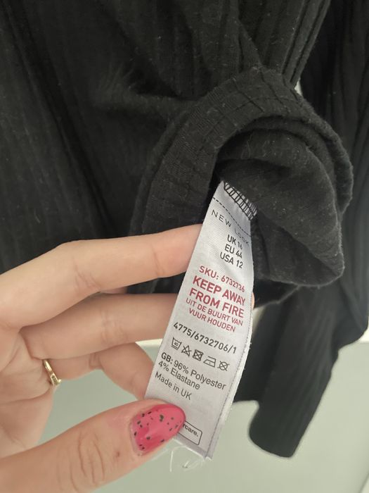 Prążkowany golfik z bufiastymi rękawami New Look rozmia L/XL