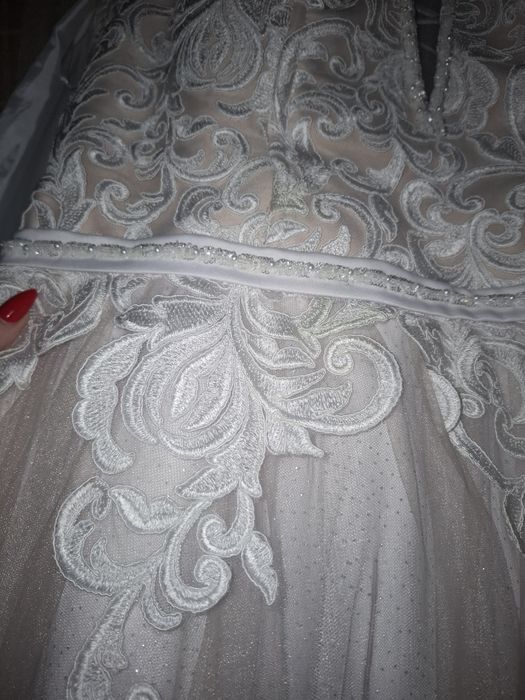 Suknia ślubna  44-46