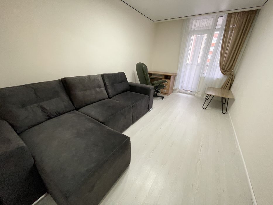 ОРЕНДА 2 кім з кухнею-студією вул. Сахарова