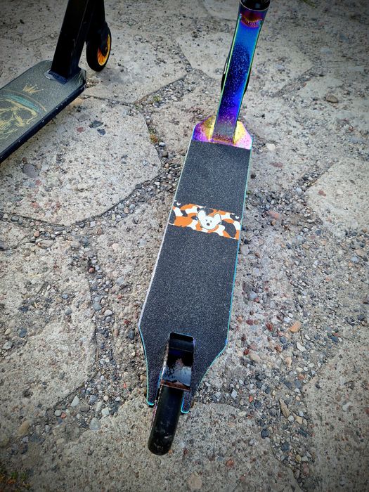 Hulajnoga wyczynowa Soke XTR Street – koła 110 mm rainbow