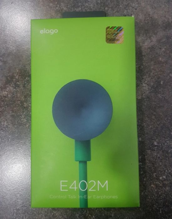 Phones Elago E402M control Talk In-Ear Earphones.
Novos. 
Nunca aberto