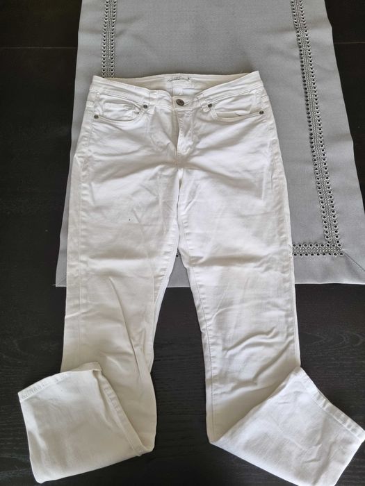 Sprzedam paczkę 10 par spodni roz. 36