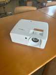 Projetor de vídeo laser Optoma ZH520