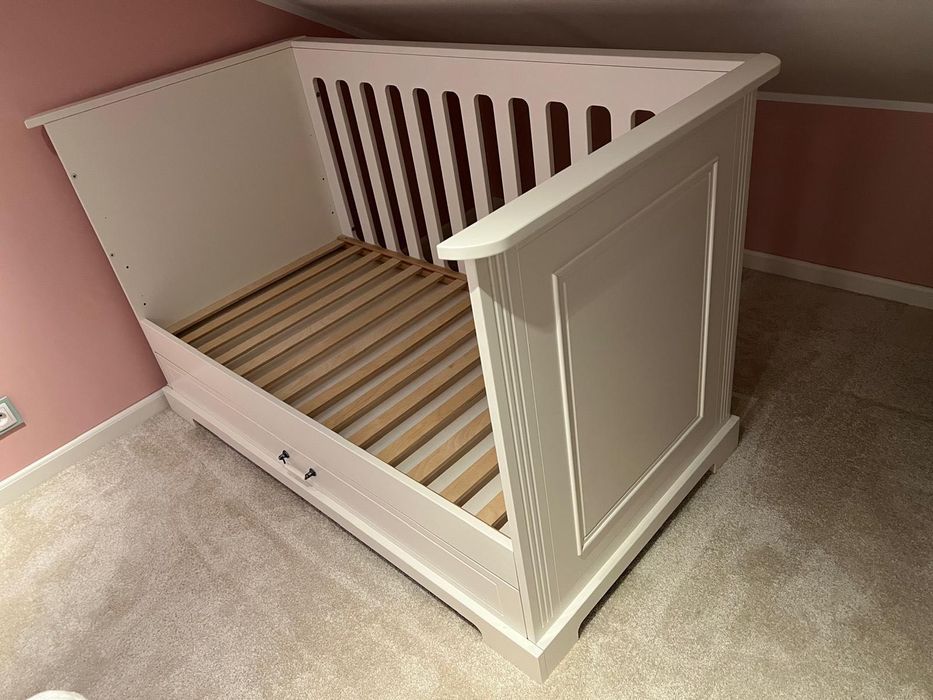 Łóżeczko Bellamy Ines 140x70 z funkcją tapczanika + markowy materac