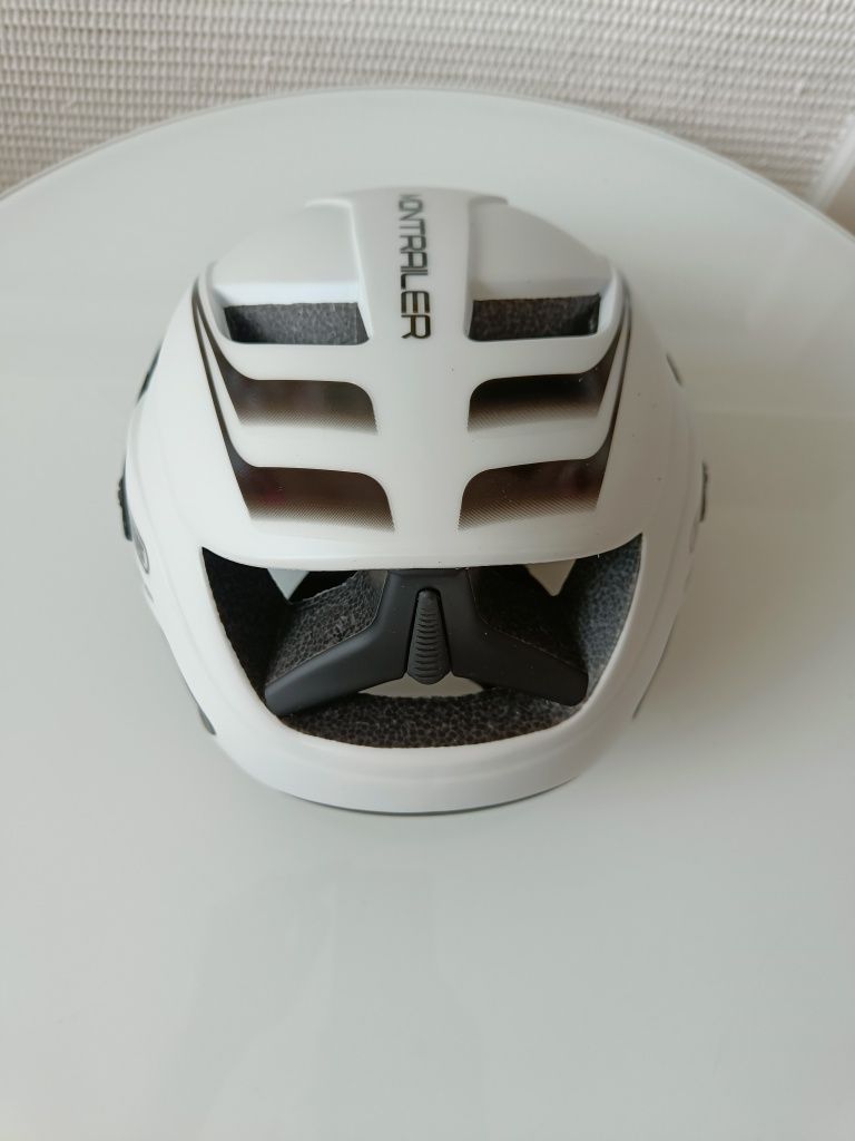 Kask rowerowy ABUS Montrailer polar white