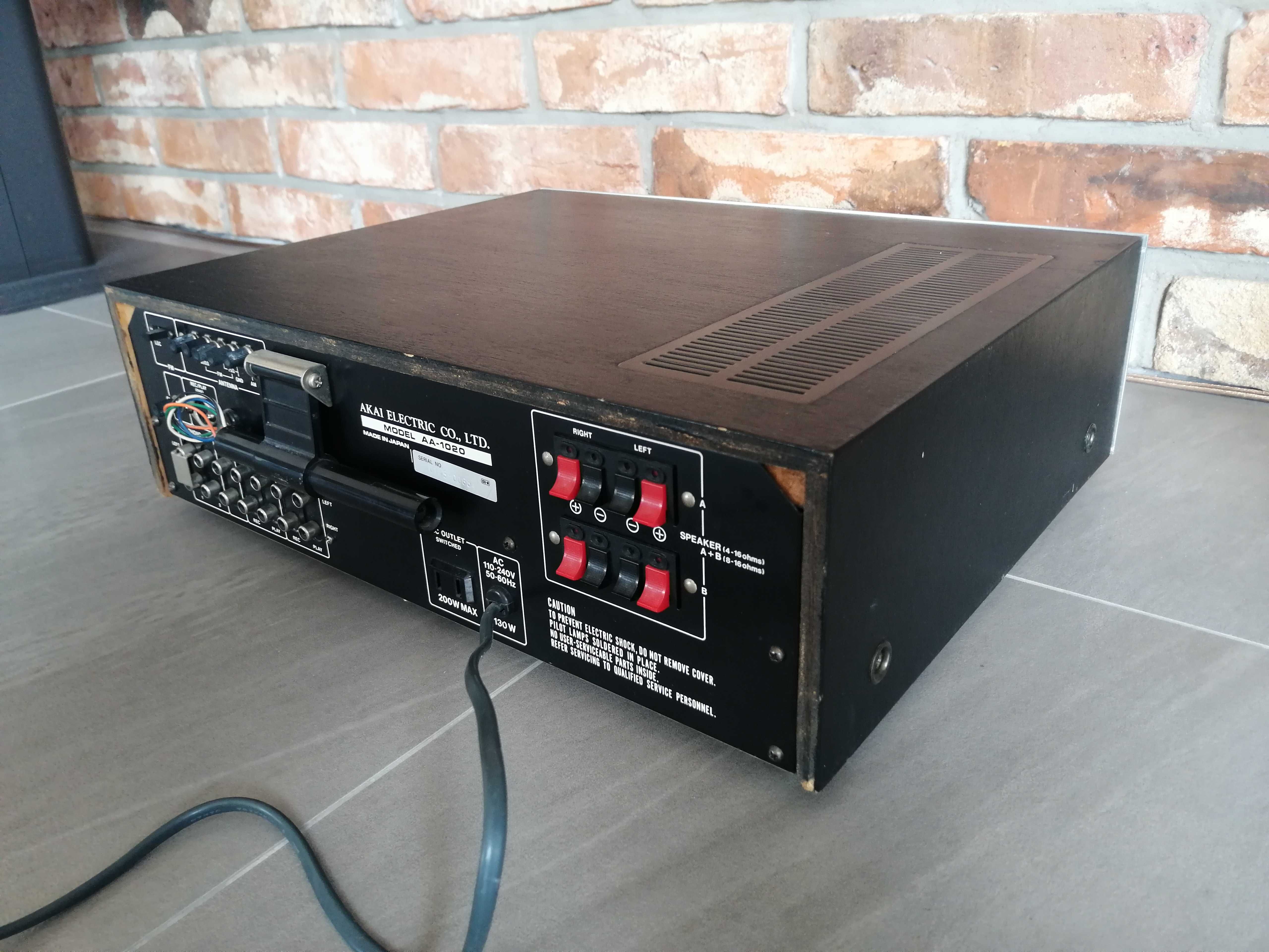 Amplituner Akai AA 1020. Ładny!