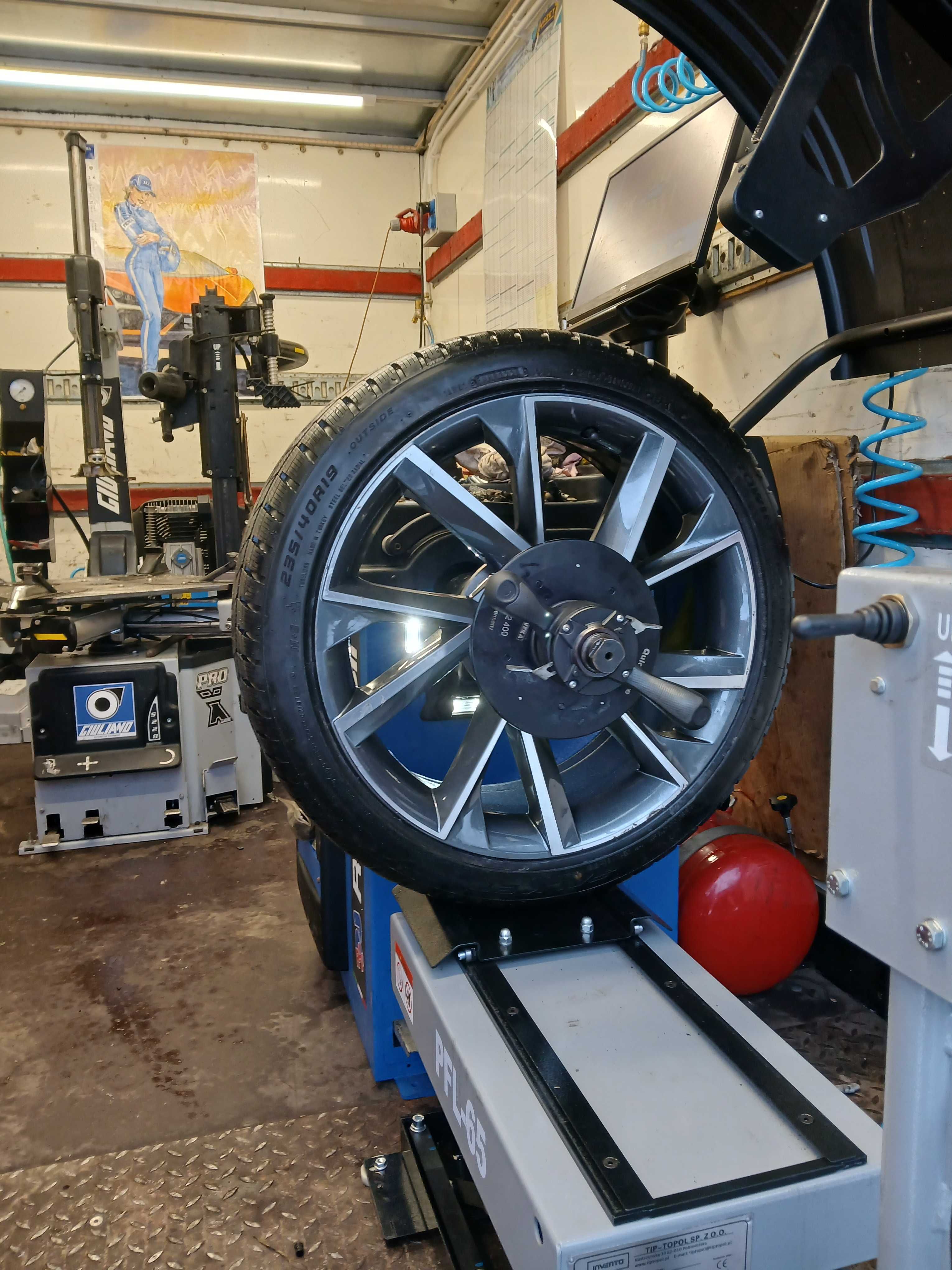 Mobilna wulkanizacja wymiana opon. Klimatyzacja ozonowanie TPMS