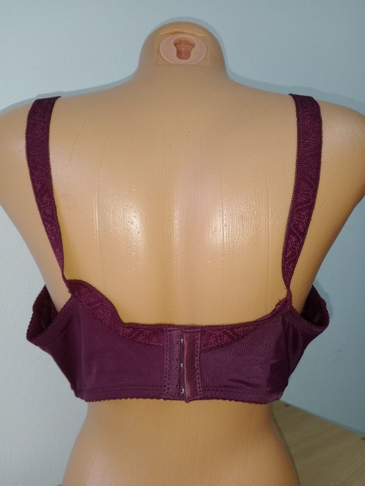 Biustonosz koronkowy burgundowy 46/105G